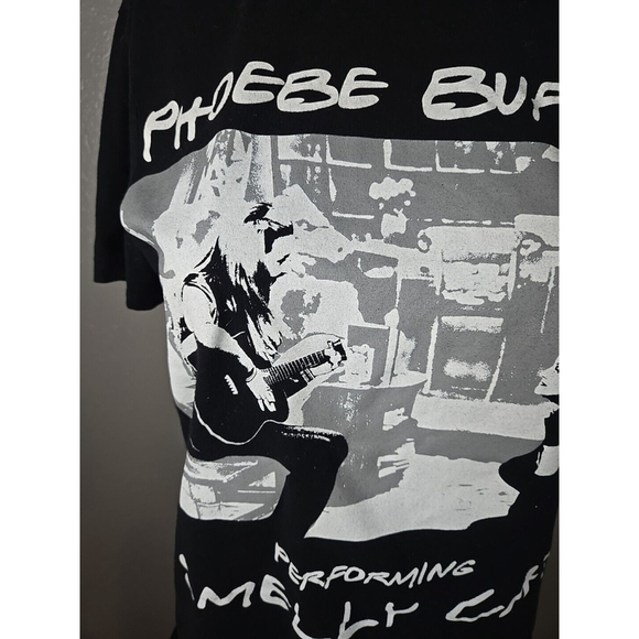 Friends Phoebe Buffay Performing Smelly Cat Unisex Short Sleeve Shirt Size XS - Picture 3 of 4